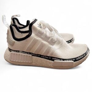 ✨Limited Edition✨ ‘Adidas’ NMD_R1 'Logo Strip' sneakers in Cloud White
